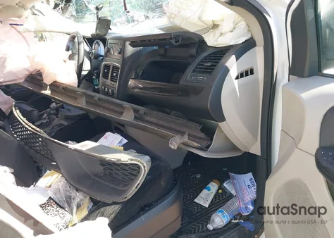 2014 Dodge Grand Caravan American Value Pkg z USA, uszkodzony, nr VIN 2C4RDGBG8ER316239